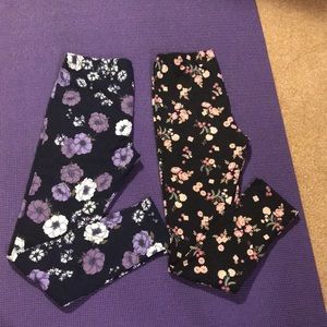 Two Girl’s leggings size L